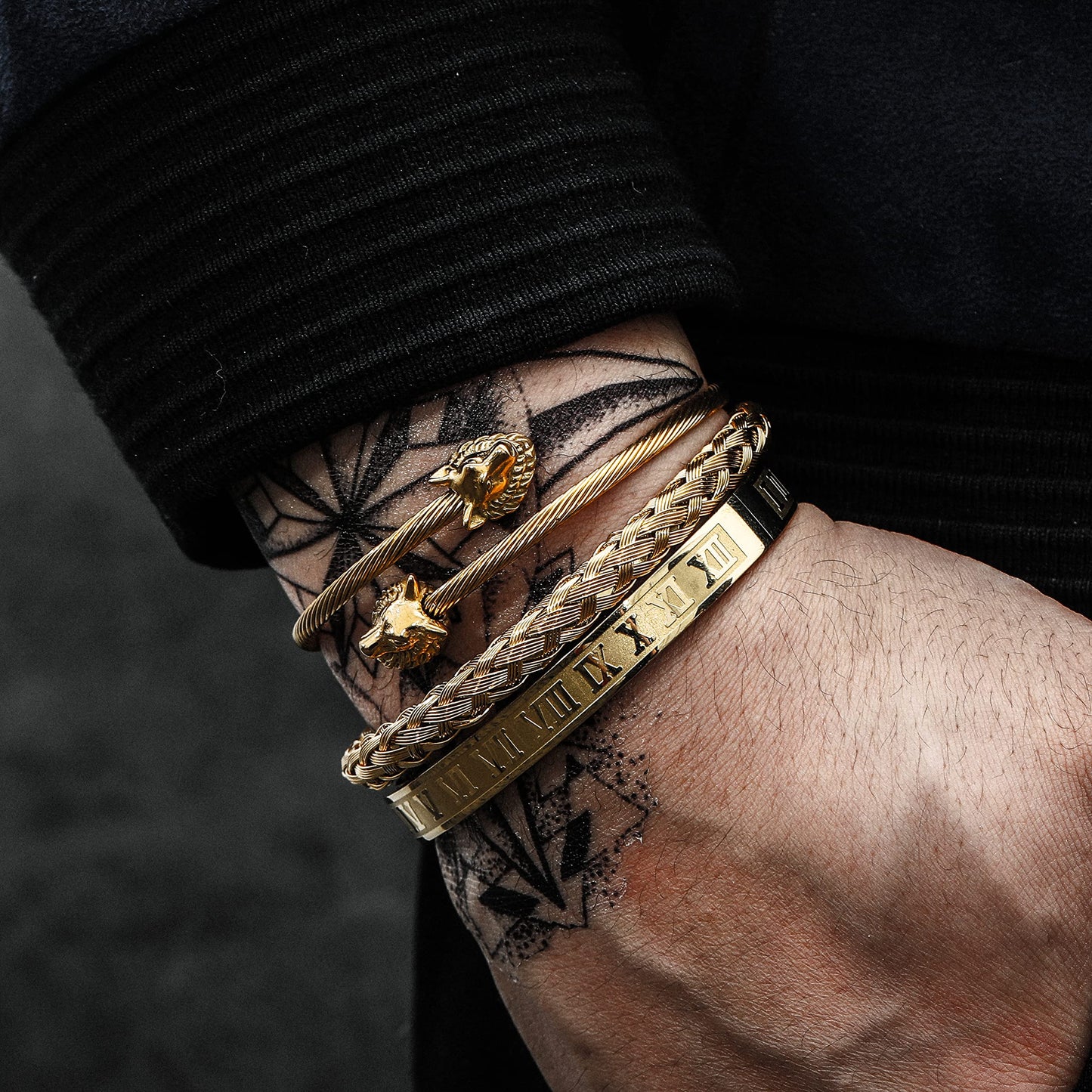 WFYOU 3PCS Stainless Steel Bracelets for Men Gold Roman Numeral Bangle Bracelet Twisted Cable Bracelet Adjustable Cuff Bracelet Mens Luxury Jewelry Bracelets Gifts(M:Gold)