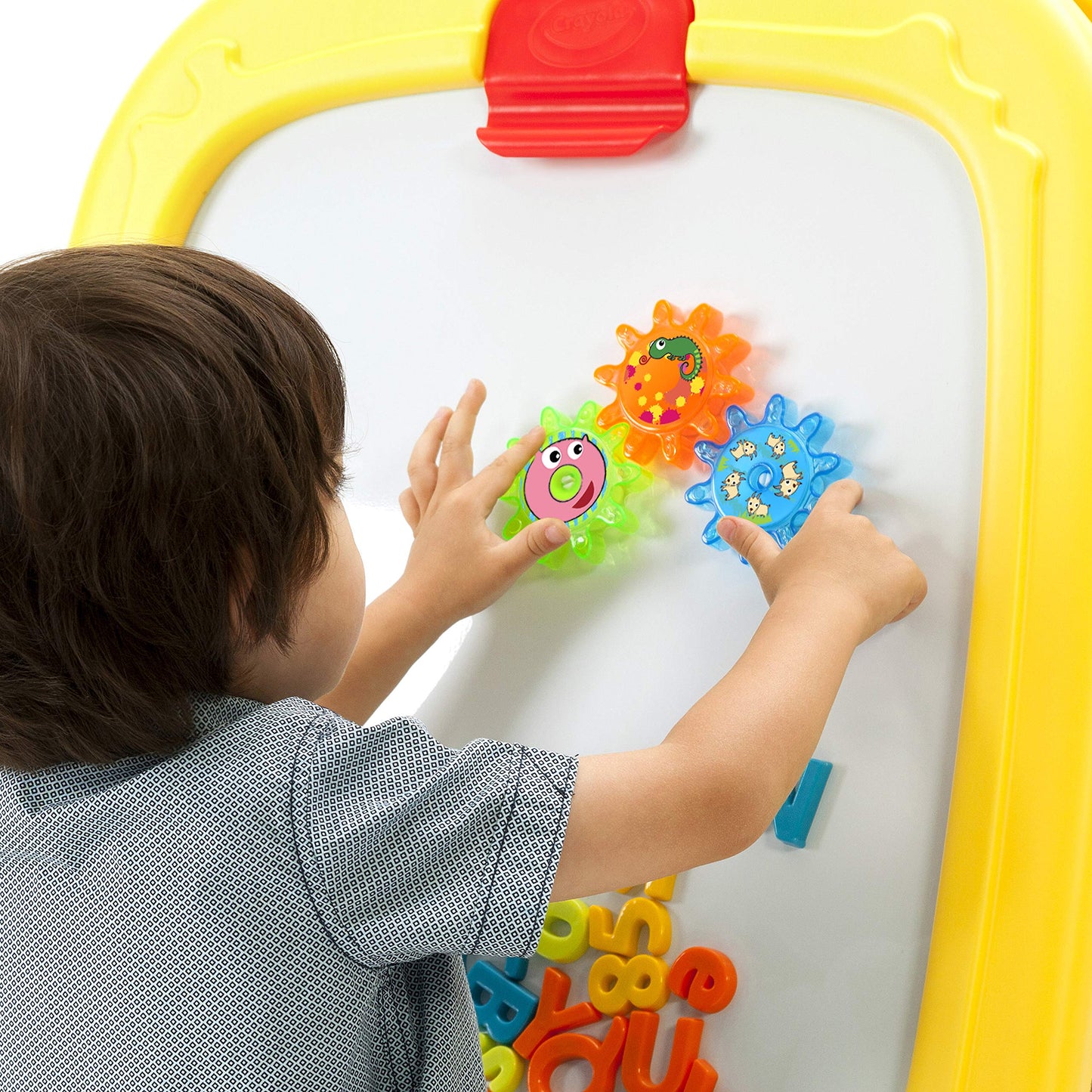 Crayola Deluxe Magnetic Double-Sided Easel – Extra Large Magnetic Dry Erase & Chalkboard – Adjustable Height Art Station with 4 Storage Bins & Paper Roll – Includes Magnets & Gears