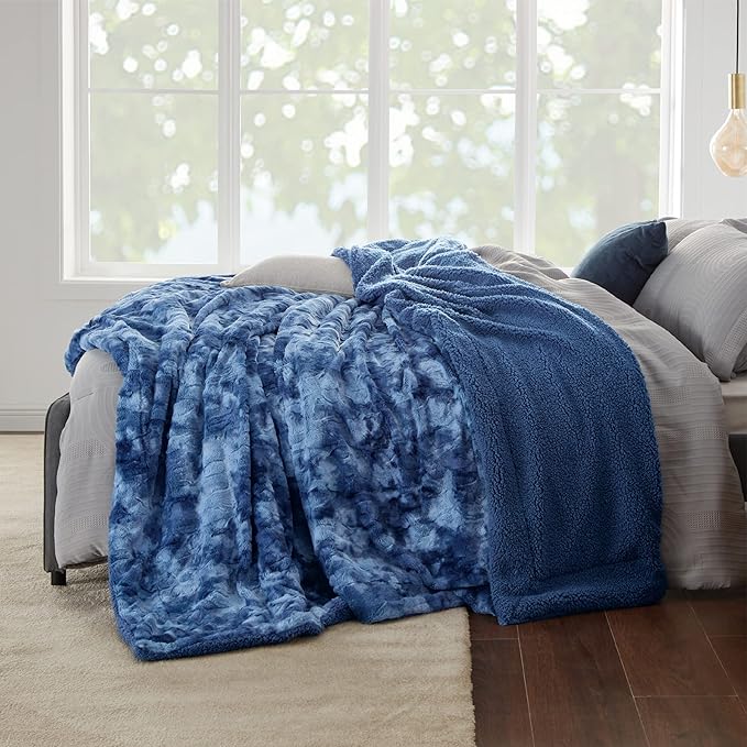 Bedsure Sherpa Blanket Queen Size - Soft, Fuzzy & Fluffy Faux Fur - Warm, Cozy Blanket for Couch, Sofa and Bed, Tie Dye Design, Indigo, 90x90 Inches