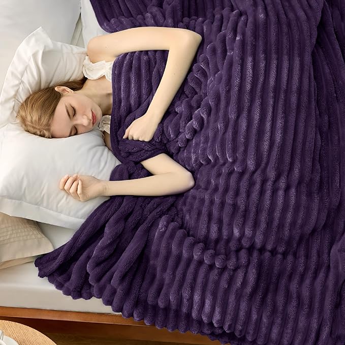 Bedsure Purple Fleece Blanket for Couch&King Size Blanket for Bed,108x90 Inches
