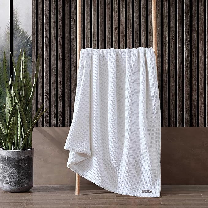 Eddie Bauer - Twin Blanket, Super Soft & Medium Weight, Softens Every Wash (Solid Waffle White, Twin)