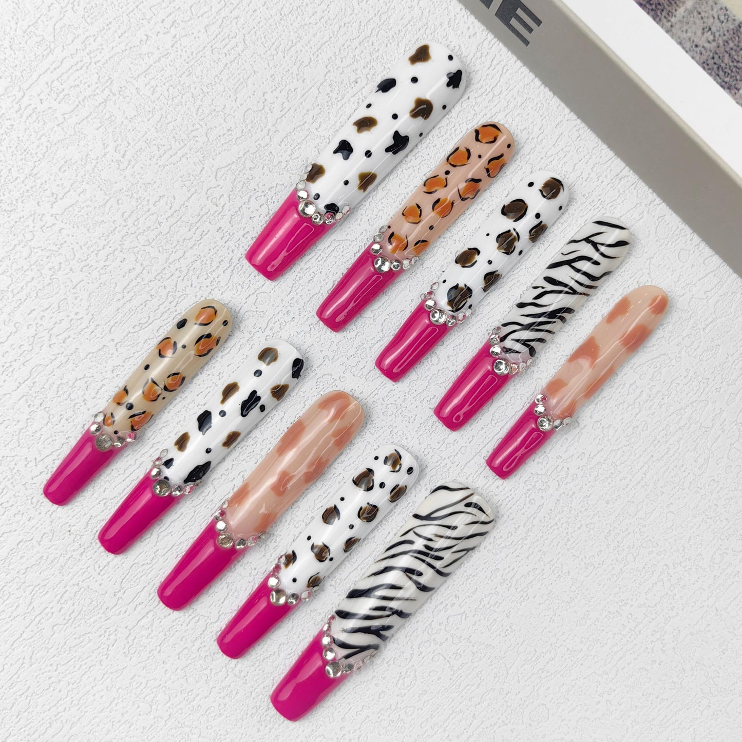 GGddsha 2025 100% Handmade Nails Long and Reusable PMMA Acrylic Press on Nails With Rhinestone Zebra French Design Reusable Full Coverage Fake Nails Handmade Nails Ladies Fake Nail Set (Zebra, M)