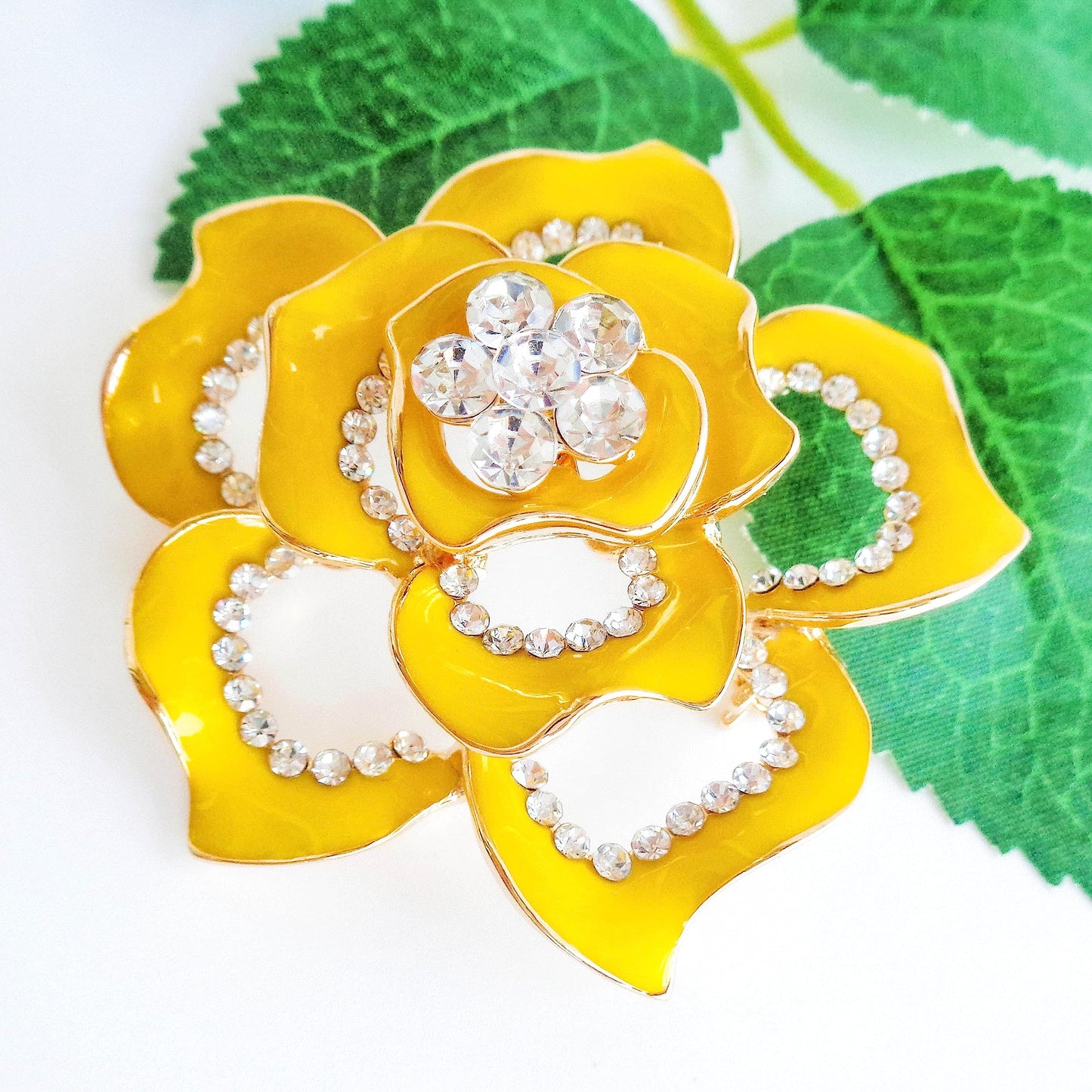 Navachi 18k Gold Plated Crystal Yellow Enamel Rose Flower Az7432b Brooch pins