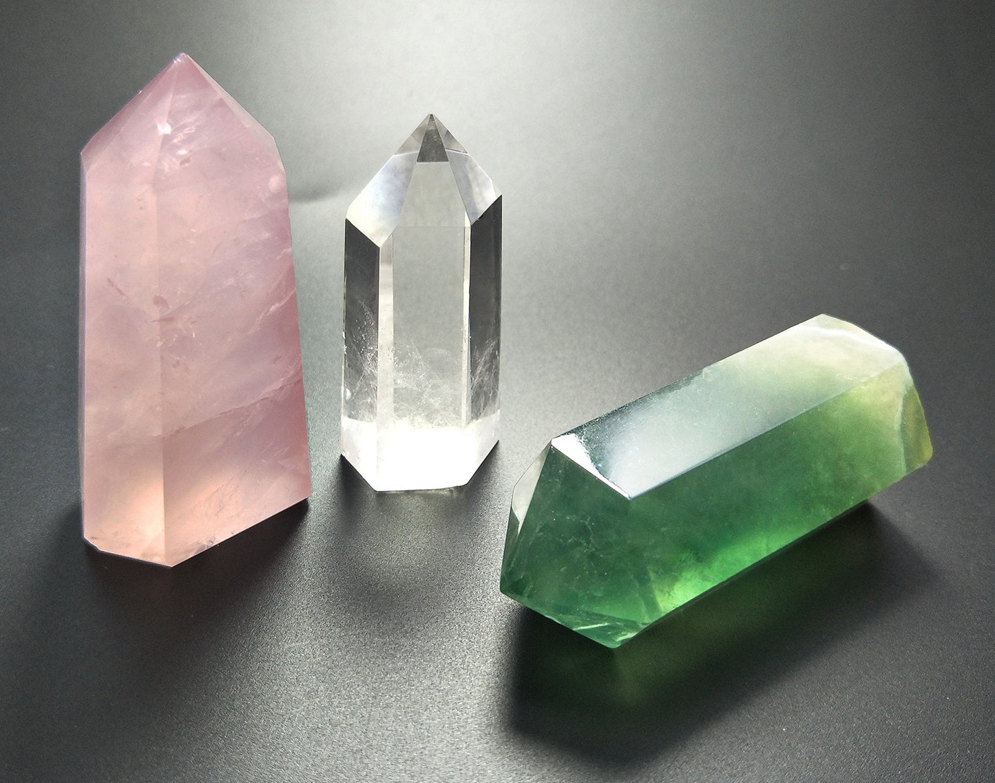 Set of 3 Healing Crystal Wands of 3 Stones, Rose Quartz, Clear Quartz, Fluorite, Pointed & Faceted Prism Bars for Reiki Chakra Meditation Therapy Deco
