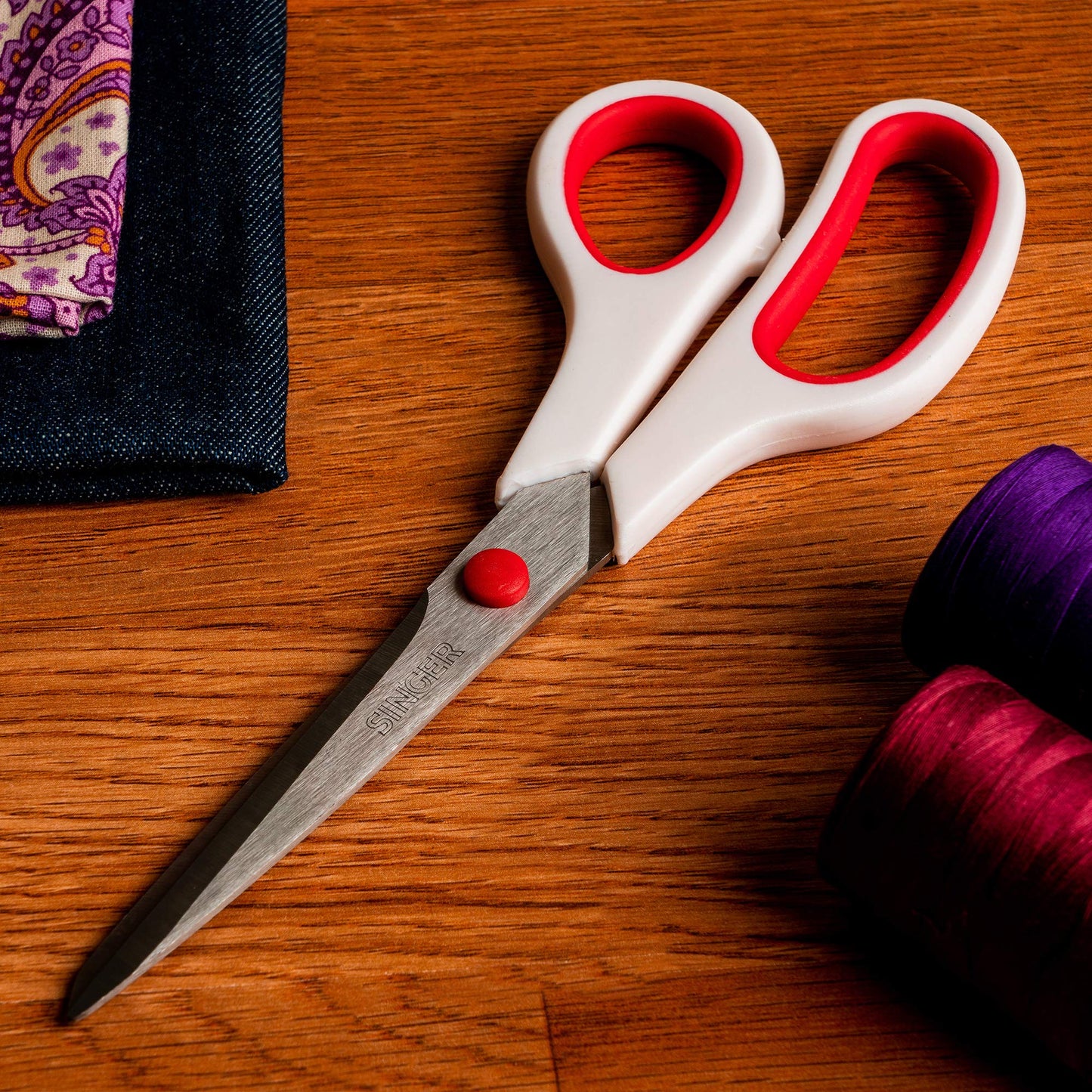 SINGER 00445 8-1/2-Inch, 3-Pack Fabric Scissors with Comfort Grip, Red & White