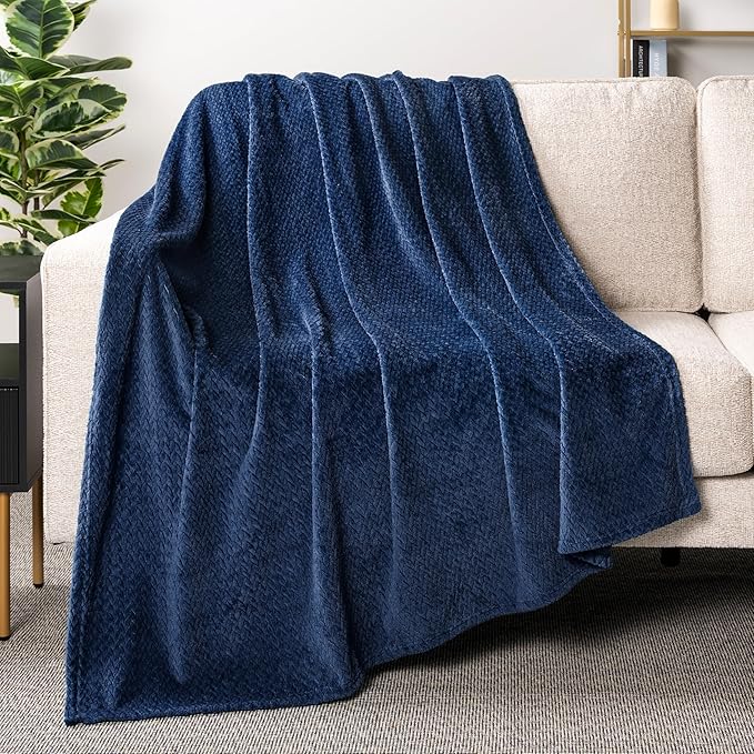 PAVILIA Soft Fleece Navy Blue Throw Blanket for Couch, Lightweight Plush Warm Blankets for Bed, Fuzzy Cozy Flannel Blanket Throw for Sofa, Travel, Jacquard Pattern, Navy Blue, Twin, 60x80 inch