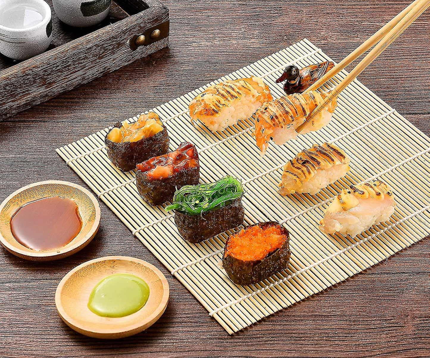 SmileTools No Plastic Bamboo Sushi Making Kit, Sushi Roller, 2 Bamboo Sushi Rolling Mats, 5 Pairs Chopsticks, Sauce Dish, Rice Paddle - Natural Sushi Maker Set for Beginners DIY Sushi at Home
