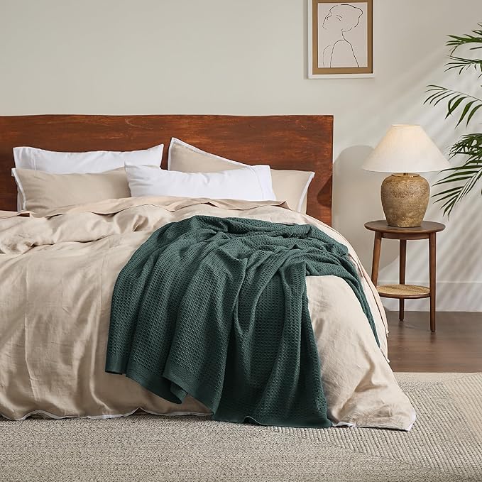 Bedsure 100% Cotton Large Throw Blanket for Couch 50x70 inches - Breathable and Soft, Waffle Weave Throw Blanket for Office, Dark Green