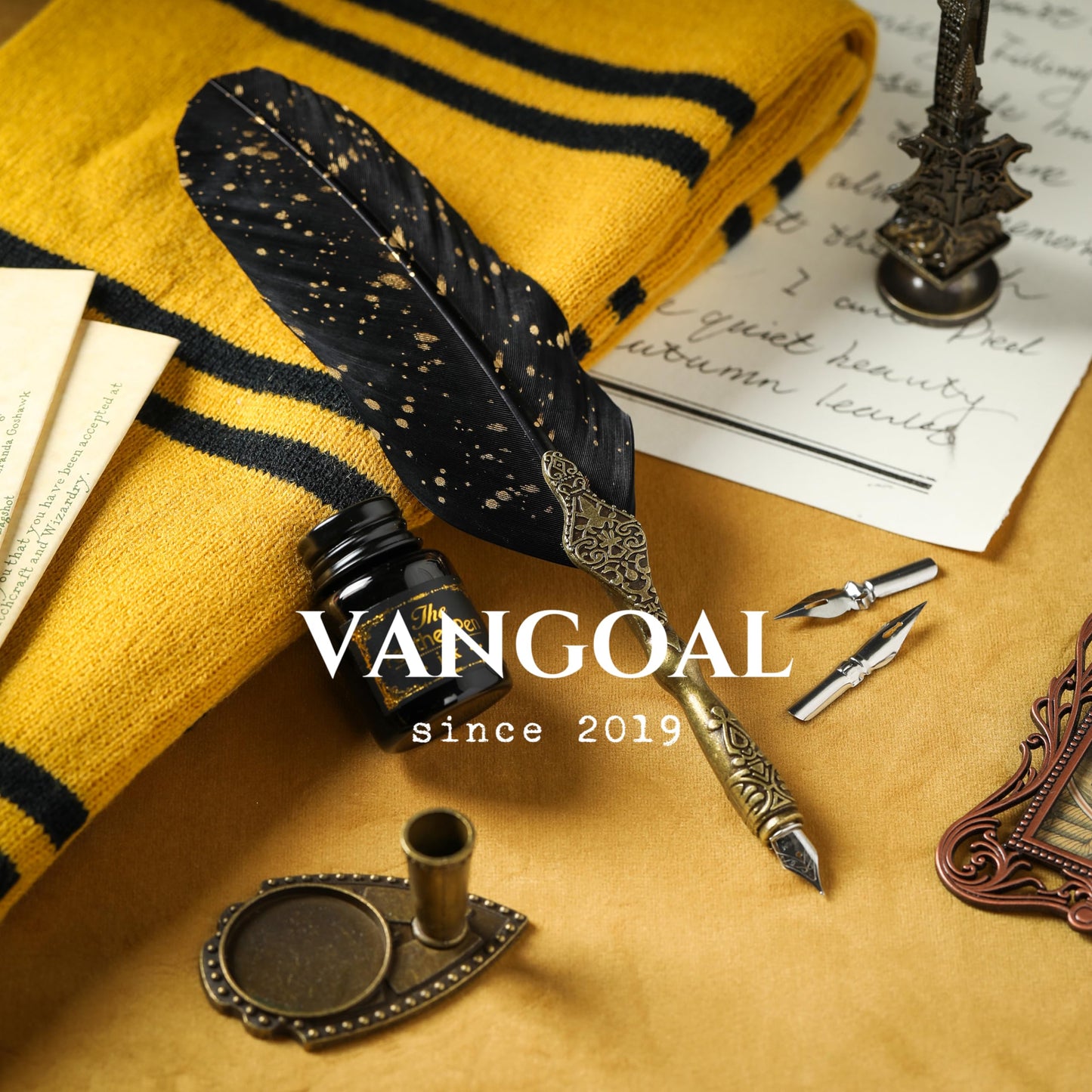 VANGOAL Vintage Black Feather Pen and Ink Set, Classic Series Goose Quill With Carving Stand, Calligraphy Nibs, Black Dip Ink, Antique Writing Gift for Writer