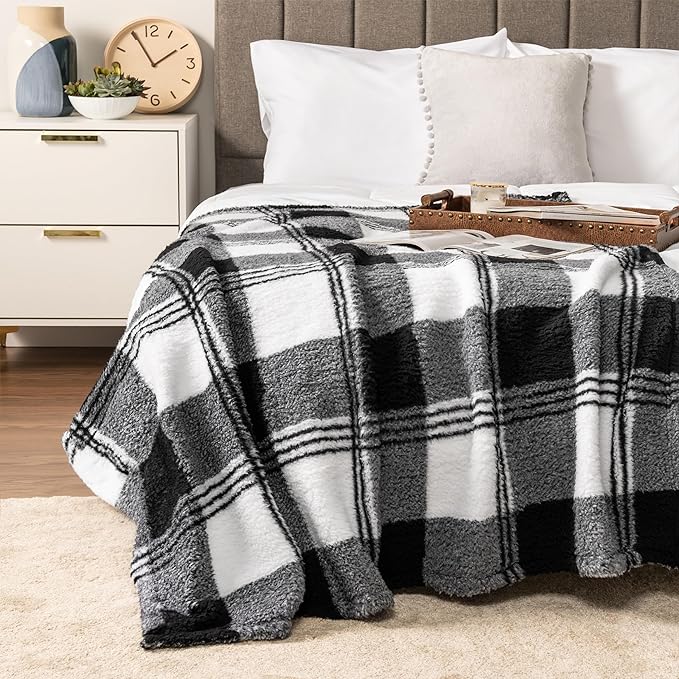 PAVILIA Sherpa Throw Blanket for Couch Sofa, White Black Fluffy Warm Plush Blanket for Bed, Cozy Super Soft Lightweight Throw, Fuzzy Decorative Blanket, All Season Home, 50x60