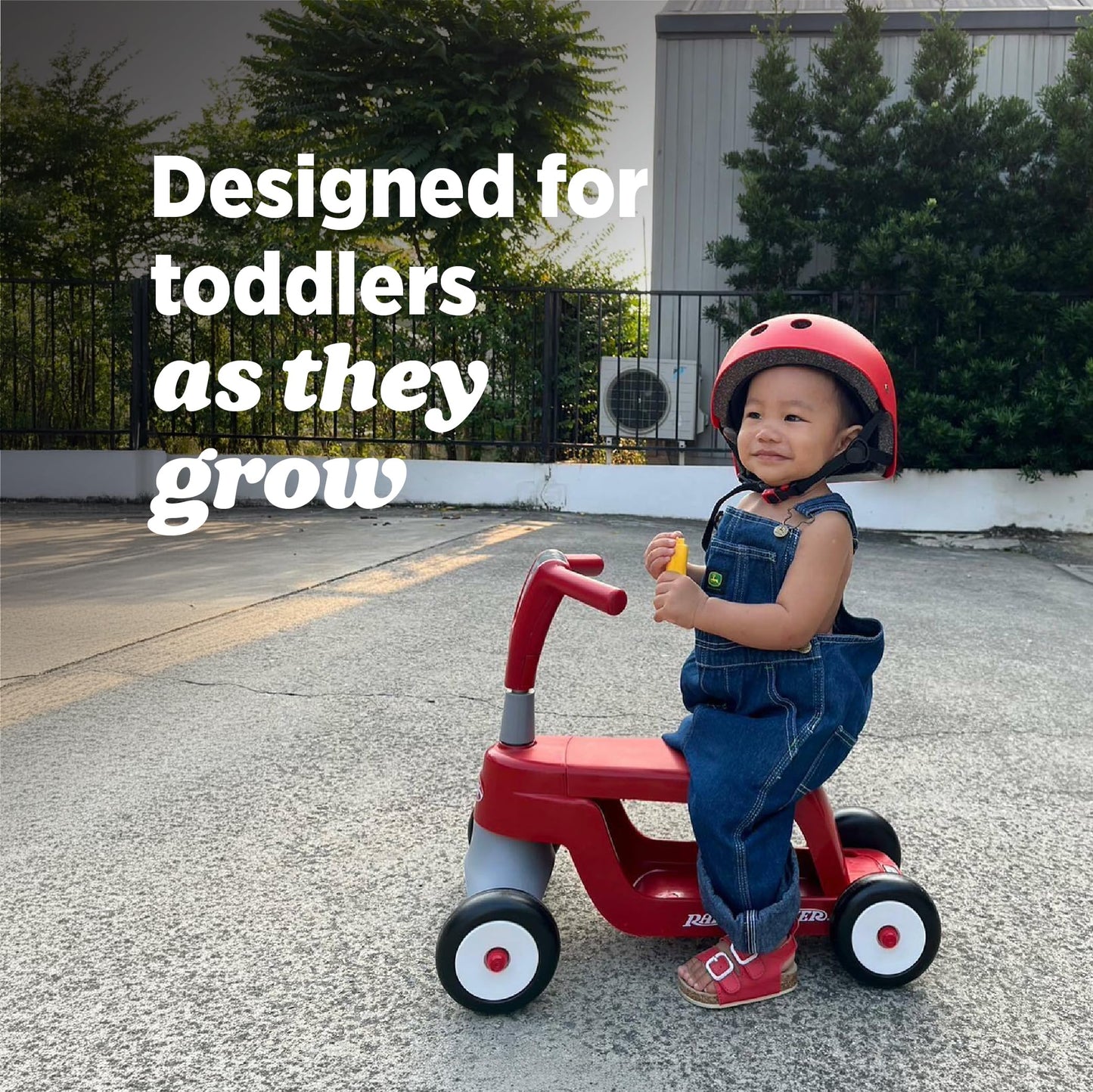 Radio Flyer Scoot 2 Scooter, Red, for Kids Ages 1-4, Ride On Toy or 4-Wheel Kids Scooter, Durable Wheels and Frame, Converts Easily with Flip Deck, Toddler Ride On Toys