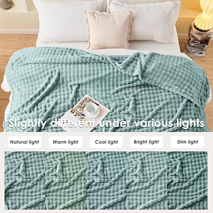 SOCHOW Sage Green Bubble Fleece Blanket for Couch, Super Soft Cozy Cute Throw Blanket for Women, Decorative Fuzzy Flannel Blanket, 50 x 60 Inches