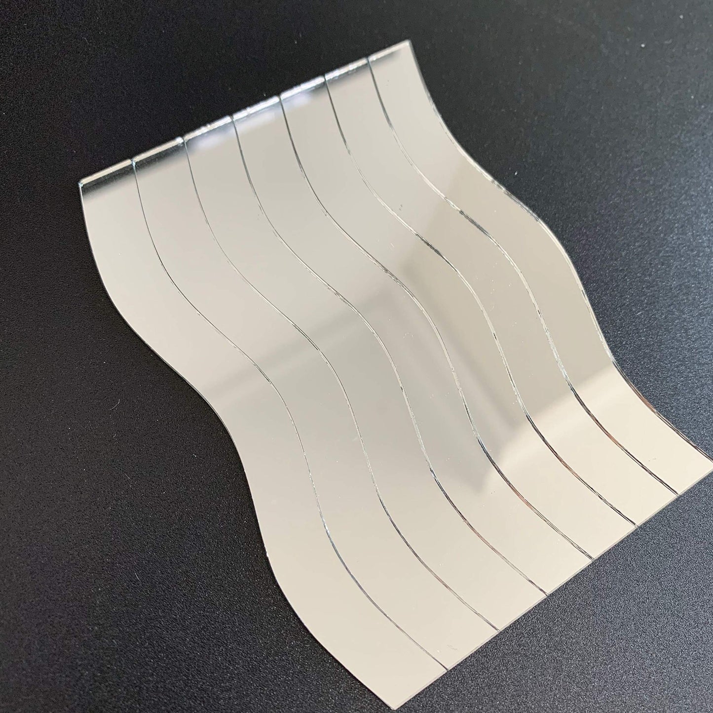 NUO RUI 50 Pcs 3/8’’ x 4’’ Wavy Rectangle Mirror Mosaic Tile for Art Craft Projects
