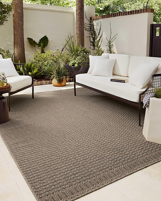 Loloi Chris Loves Julia Providence Collection PRC-05 Natural/Graphite 7'-6" x 10', .12" Pile Height, Indoor/Outdoor Area Rug
