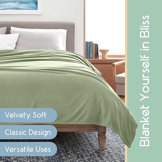 Full/Queen Size Microfleece Blanket | Fleece Bed Blanket | All-Season Comfort| Supersoft Lightweight Throw Blanket | Plush Throw Blanket for Bed Couch or Sofa | Travel Blanket | Pet-Friendly | Green