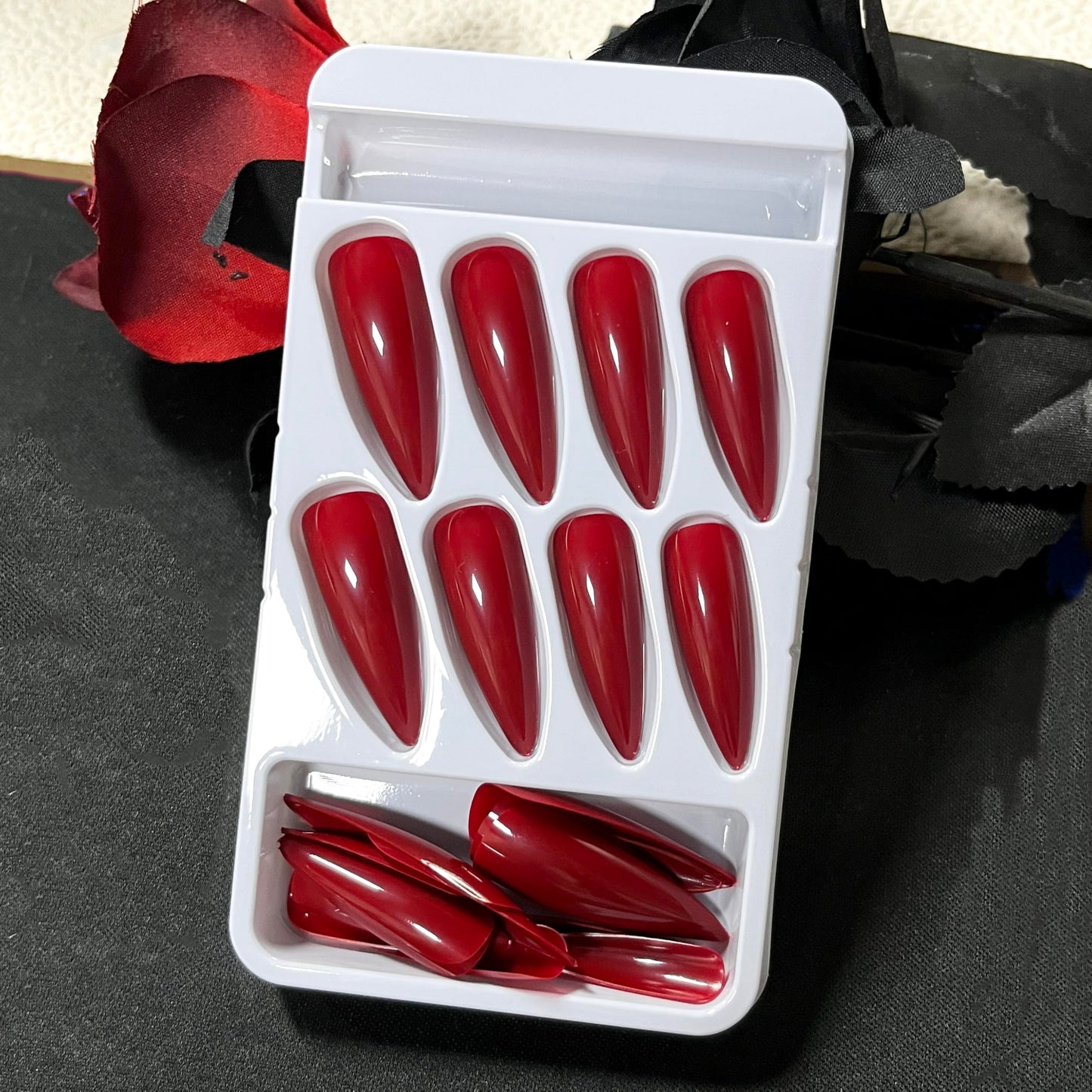 MERVF Stiletto Press on Nails Long - Red Fake Almond Glue ons Deep Solid Color Acrylic Artificial Gothic Art False Manicure Supplies 24pcs Glossy