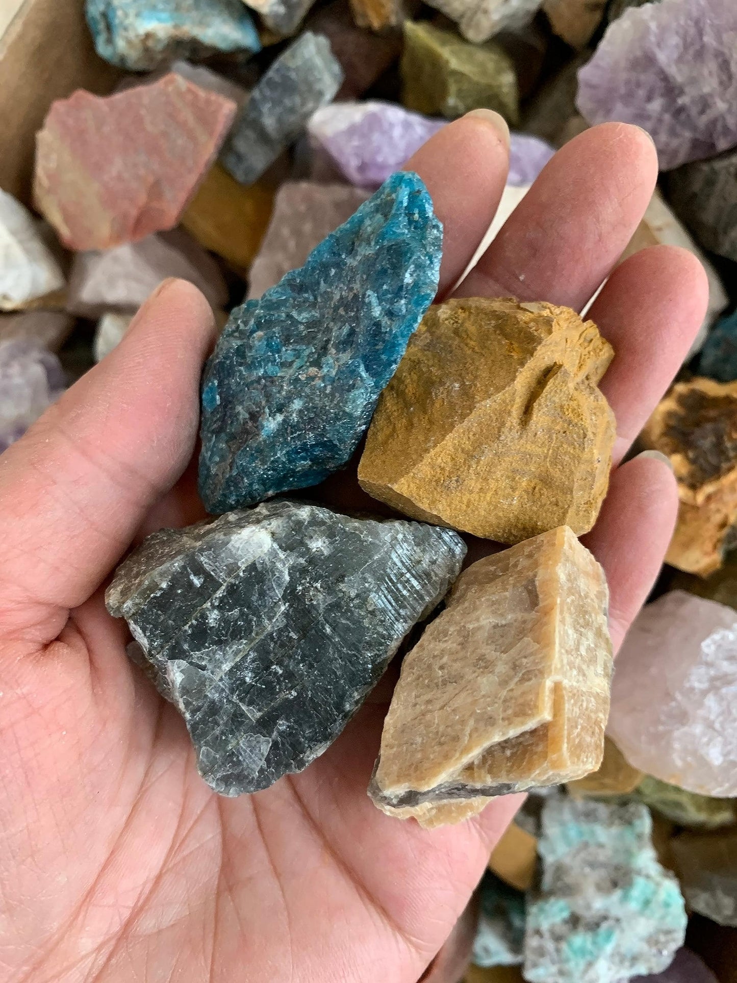 1 Pound Raw Assorted - Natural Assorted Stone, Natural Rough Assorted, Assorted Rough, Assorted Rocks (Assorted)