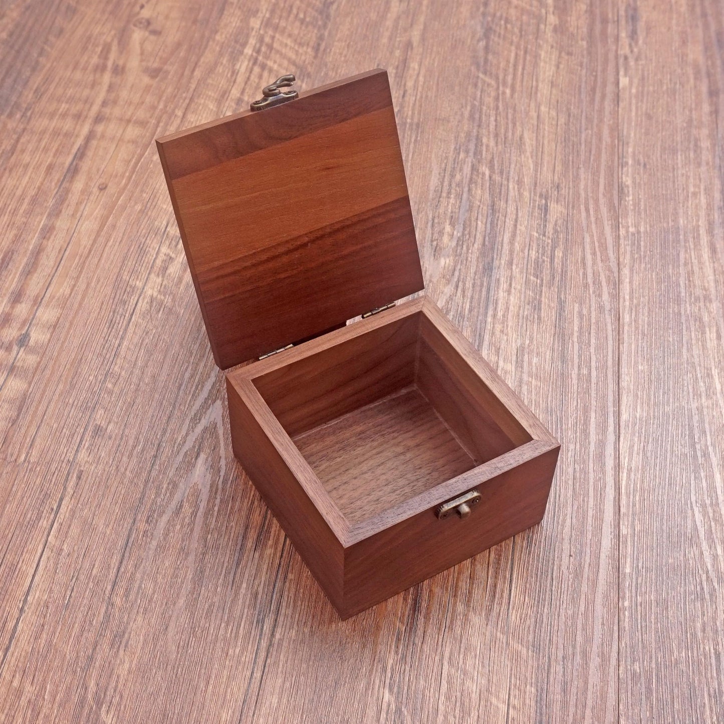 LONMAIX Handcrafted Walnut Wood Keepsake Box – 4.3 x 4.3 x 2.5 inch – Jewelry, Watch & Gift Storage Box – Rustic Wooden Box for Wedding, Birthday, Christmas