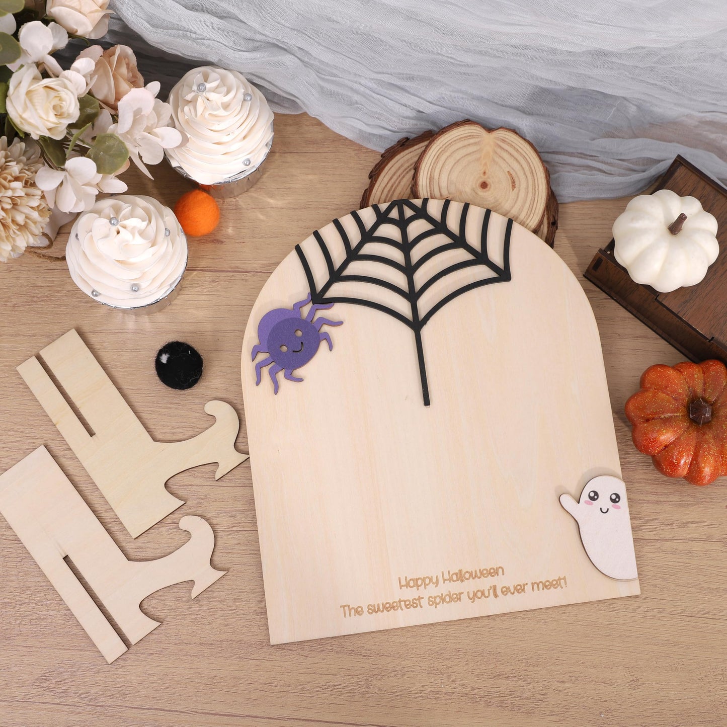 Spider Web Handprint Sign Board - Happy Halloween Party Souvenir,Spooky Little Spider Craft Display,Halloween Handprint Art Wood Board,Spooky Cobweb Party Centerpieces Photo Props