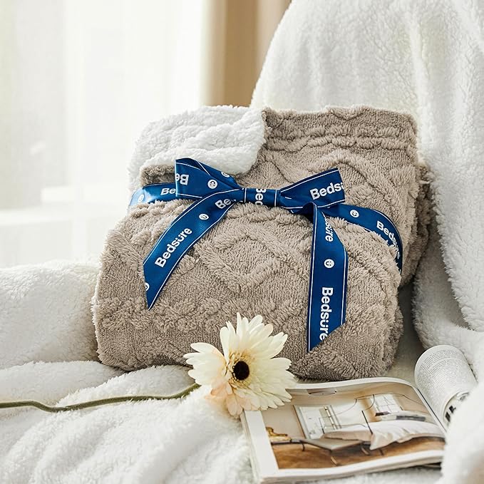 Bedsure Sherpa Queen Size Blanket for Bed - GentleSoft Fleece Fluffy & Cozy Cable Jacquard Tufted for Women Gift, Thick and Warm Blankets for Winter, Beige, 90x90 Inches