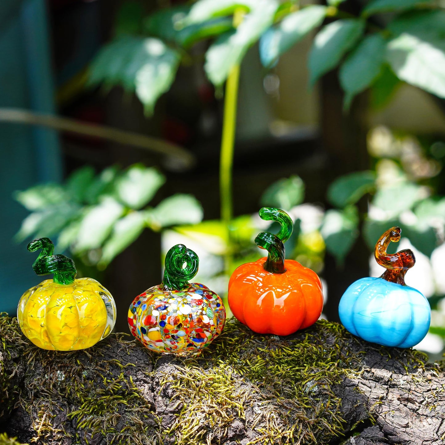 H&D HYALINE & DORA 4pcs Blown Glass Pumpkin Figurines Table Accent for Fall & Harvest, Mini Crystal Halloween Pumpkin Fall Decorations for Home Thanksgiving