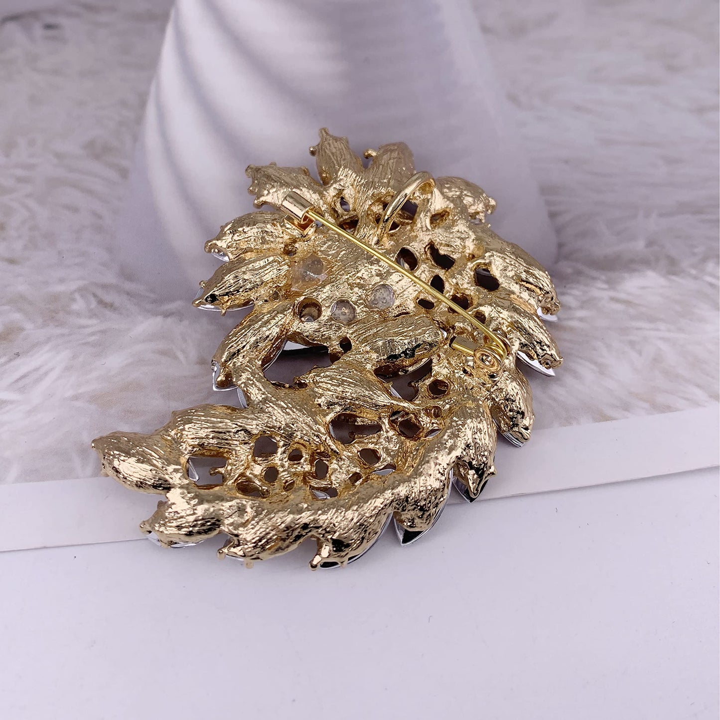 SELOVO Marquise Shape Rhinestone Red Leaf Costume Brooch Pin Jewelry Antiqued Gold Tone (Gold)
