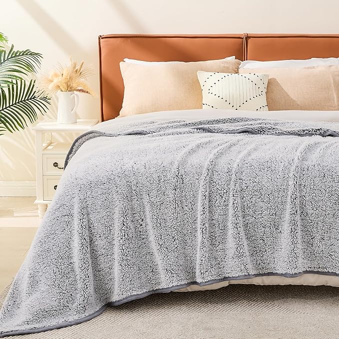 EMME Fuzzy Blanket Soft Fleece Throw Blankets for Women, Fluffy Sherpa Throws(Plush Grey,50"x60")
