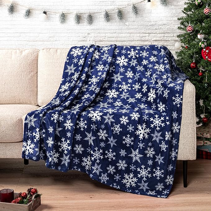 PAVILIA Christmas Throw Blanket | Navy Snowflake Christmas Fleece Blanket | Soft, Plush, Warm Winter Cabin Throw, Twin 60x80 (Navy/White Snowflake)