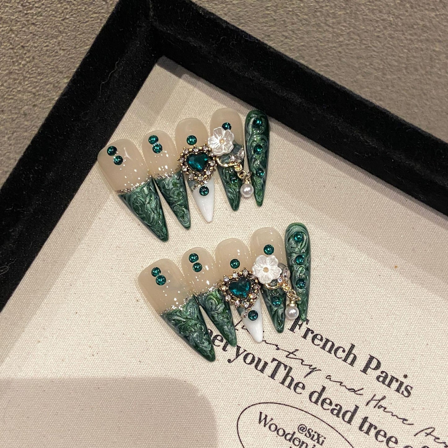 JIEADJIE Press On Nails (100% Handmade),Length Version,Handmade Painted Nail Art by Nail Technician,Luxury Party and Holiday Styles (White green French, Medium)