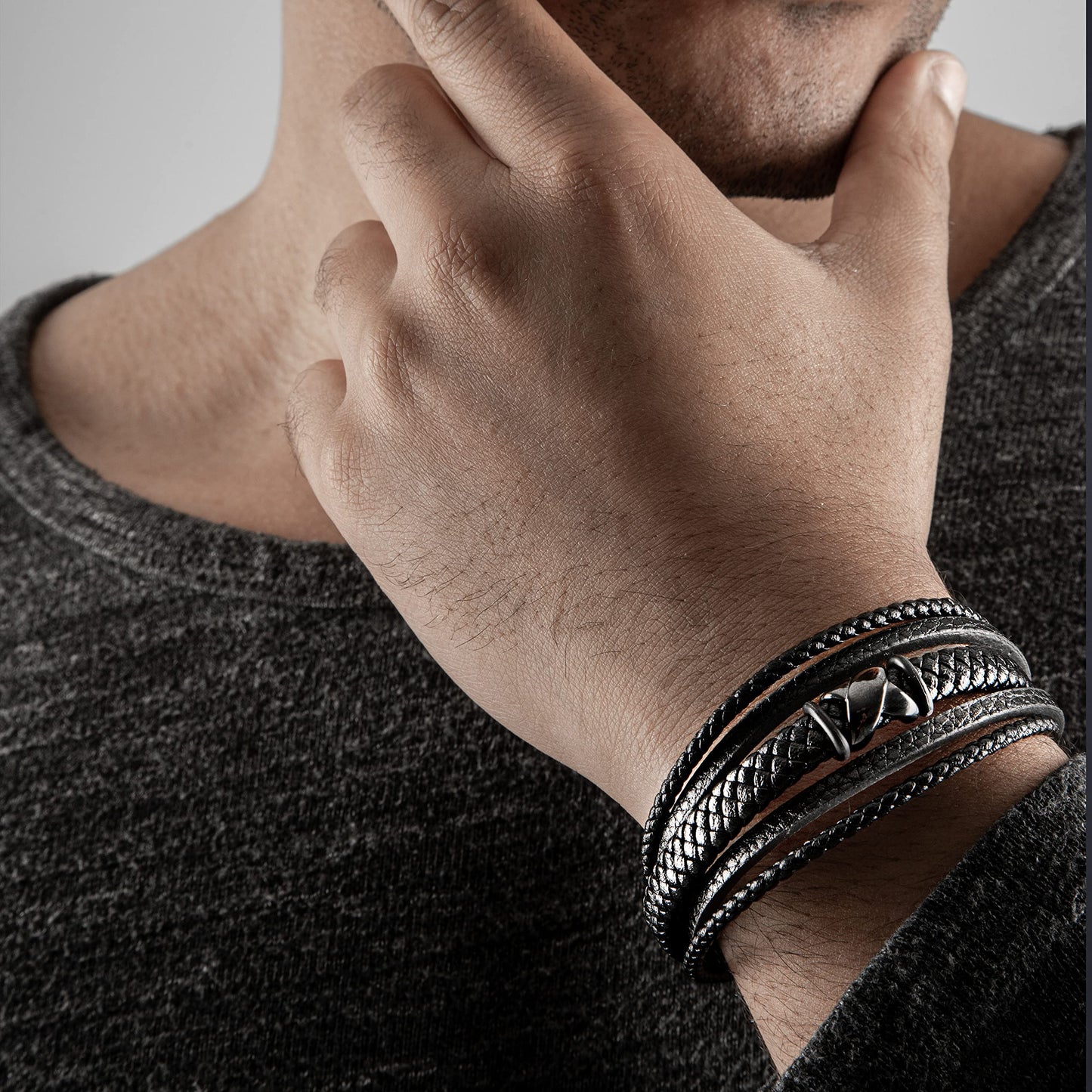 SERASAR Mens Leather Bracelet 20cm Black Men Gift Box Genuine Braided Adjust Able Magnetic Clasp Multi Layer Wrap Rope Man Mans Bracelets Jewelry Magnet Accessories