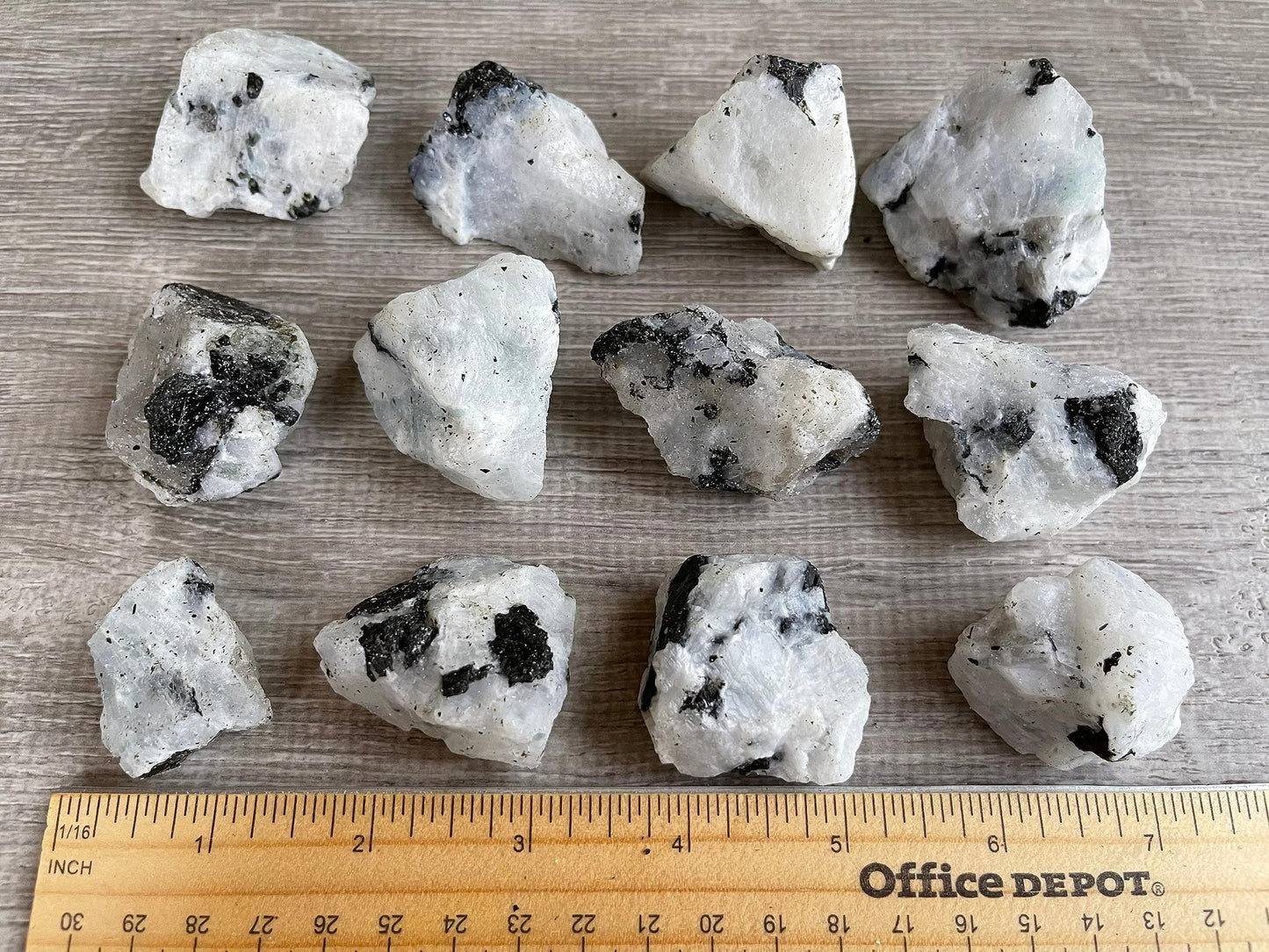 GAF TREASURES Wholesale Raw Rainbow Moonstone Crystals, Natural Rainbow Moonstone Stone, Rainbow Moonstone Rough, Rainbow Moonstone Healing Crystals (Rainbow Moonstone, 0.25 Pound)