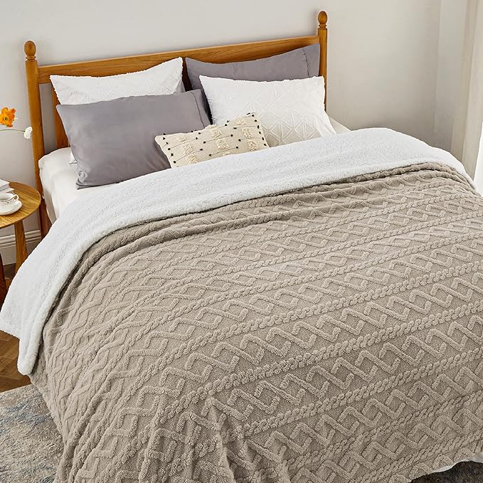 Bedsure Sherpa King Size Blanket for Bed- GentleSoft Fleece Fluffy & Cozy Cable Jacquard Tufted for Women Gift, Thick and Warm Blankets for Winter, Beige, 108x90 Inches