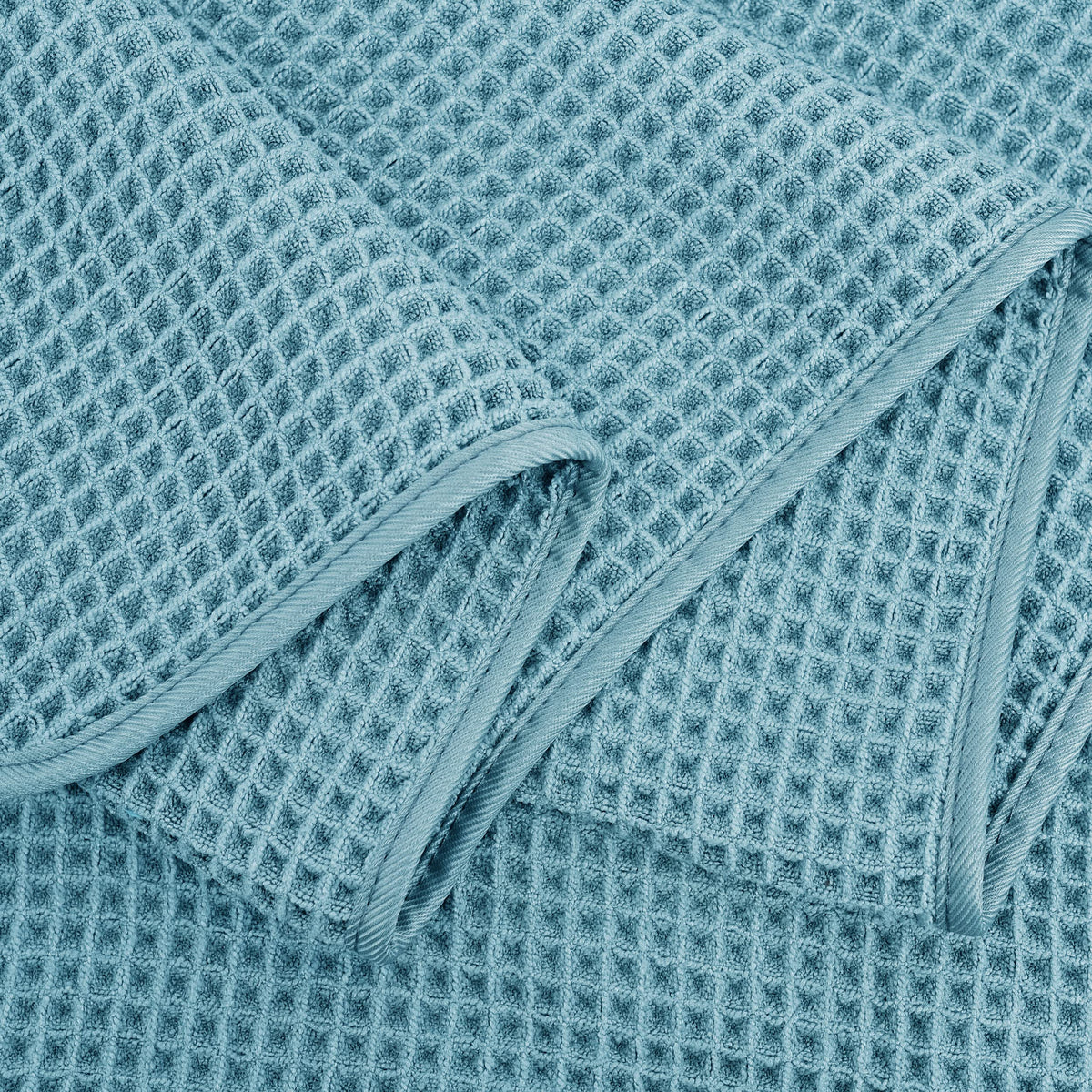 430 GSM Poly Blend Microfiber Quick Dry Waffle Bath Towel (4 Count)