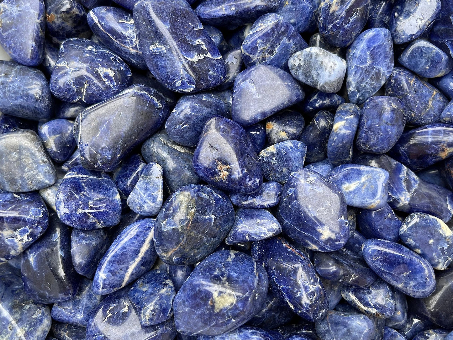 GAF TREASURES 5 Pcs Sodalite Tumbled Stones, Polished Sodalite Gemstone, Healing Crystals (Sodalite)