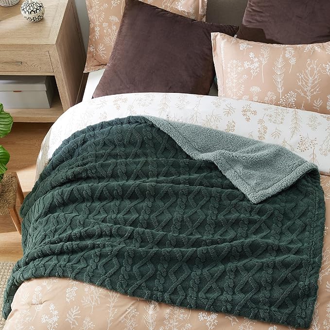 Bedsure Sherpa Fleece Blanket Twin Size for Bed - GentleSoft Fluffy & Cozy Cable Jacquard Tufted for Women Gift, Thick and Warm Blankets for Winter, Dark Green, 60x80 Inches