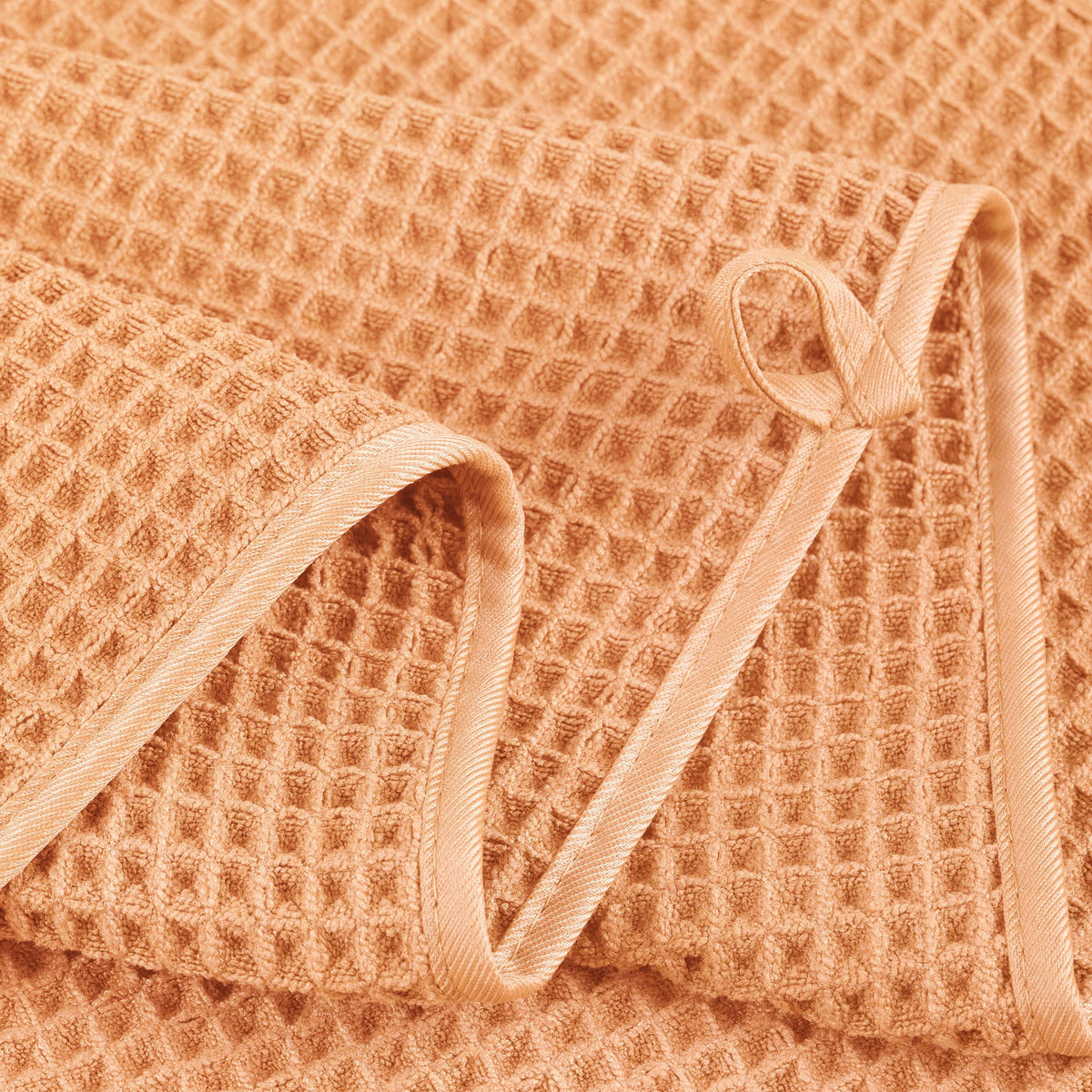 430 GSM Poly Blend Microfiber Quick Dry Waffle Bath Towel (4 Count)