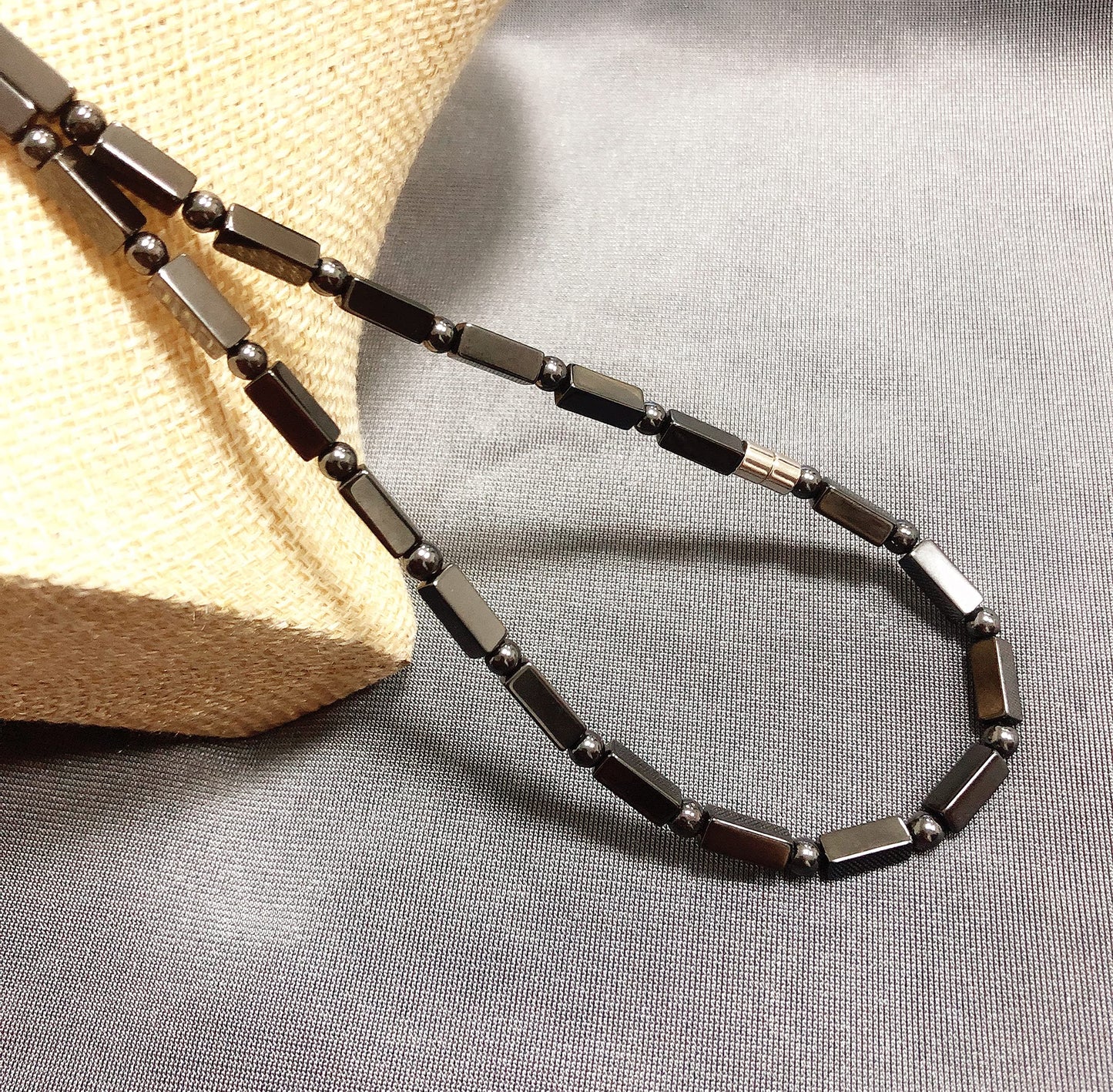 Hematite Magnetic Therapy Necklace, Natural Healing Stone Protection Stone Jewelr Unisex