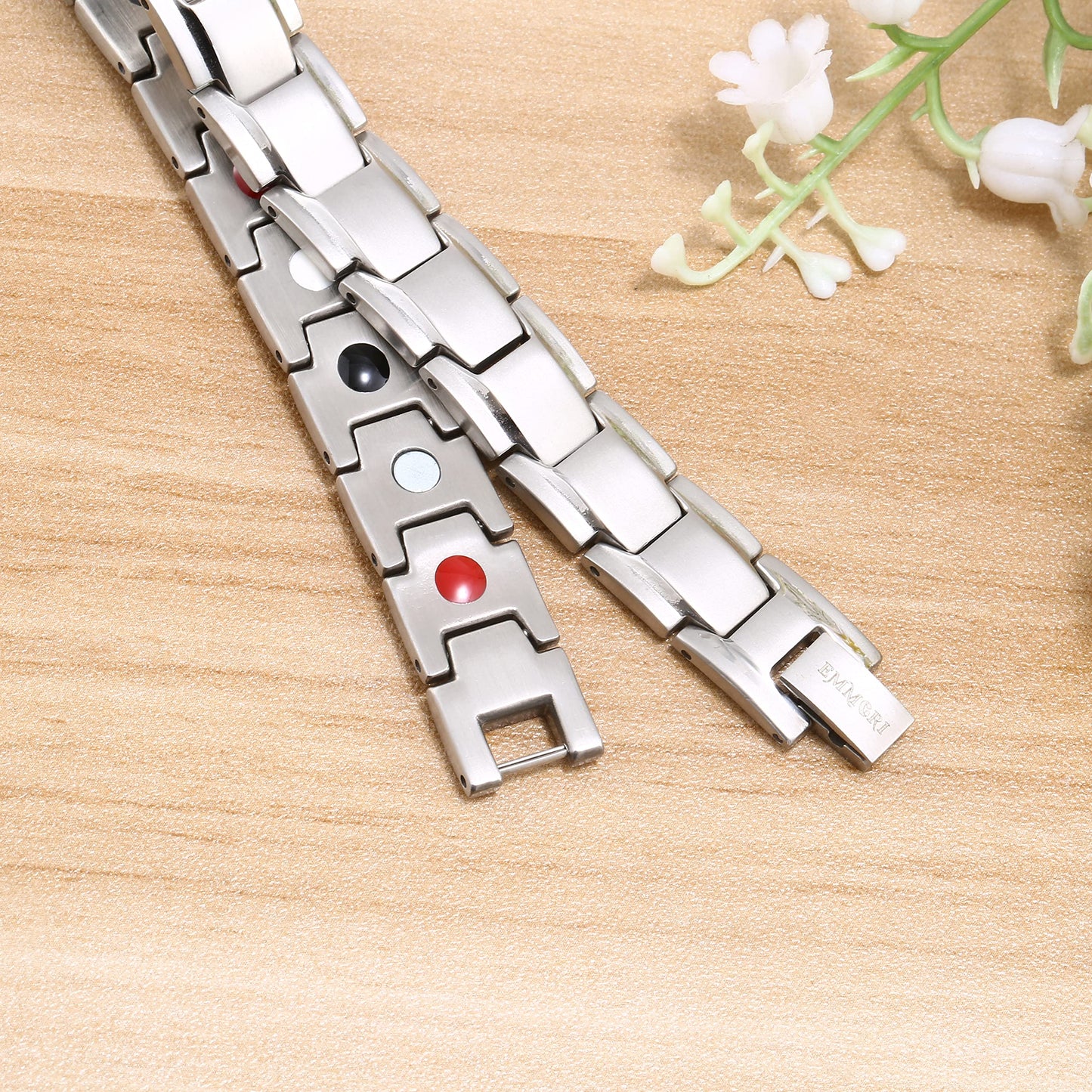 EMMORI Ultra Strength Magnetic Bracelet - 3,500 Gauss Per Magnet -Magnetic Bracelets for Men Woman - Adjustable Length -Pulseras Magneticas (Silver)